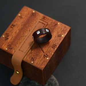 necklace box