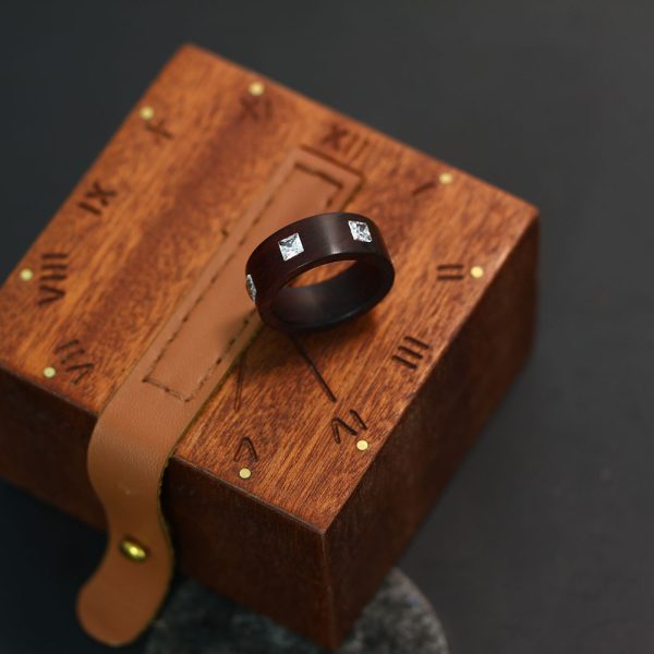 necklace box
