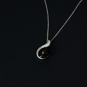 Rosewood necklace