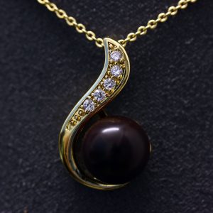 Rosewood necklace